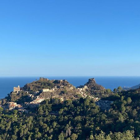 B&B Il Padrino Savoca Exteriör bild