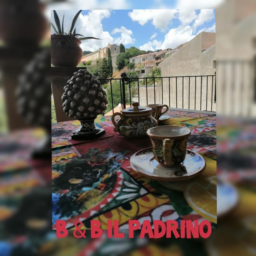B&B Il Padrino Savoca Exteriör bild
