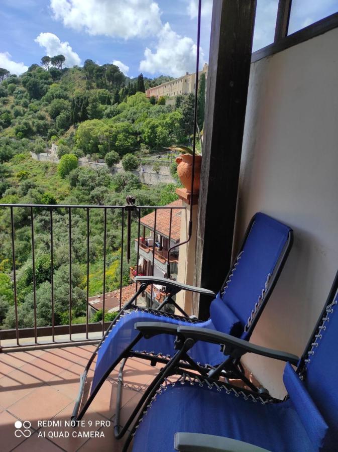 B&B Il Padrino Savoca Exteriör bild