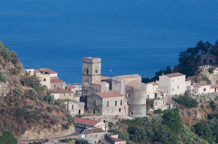 B&B Il Padrino Savoca Exteriör bild