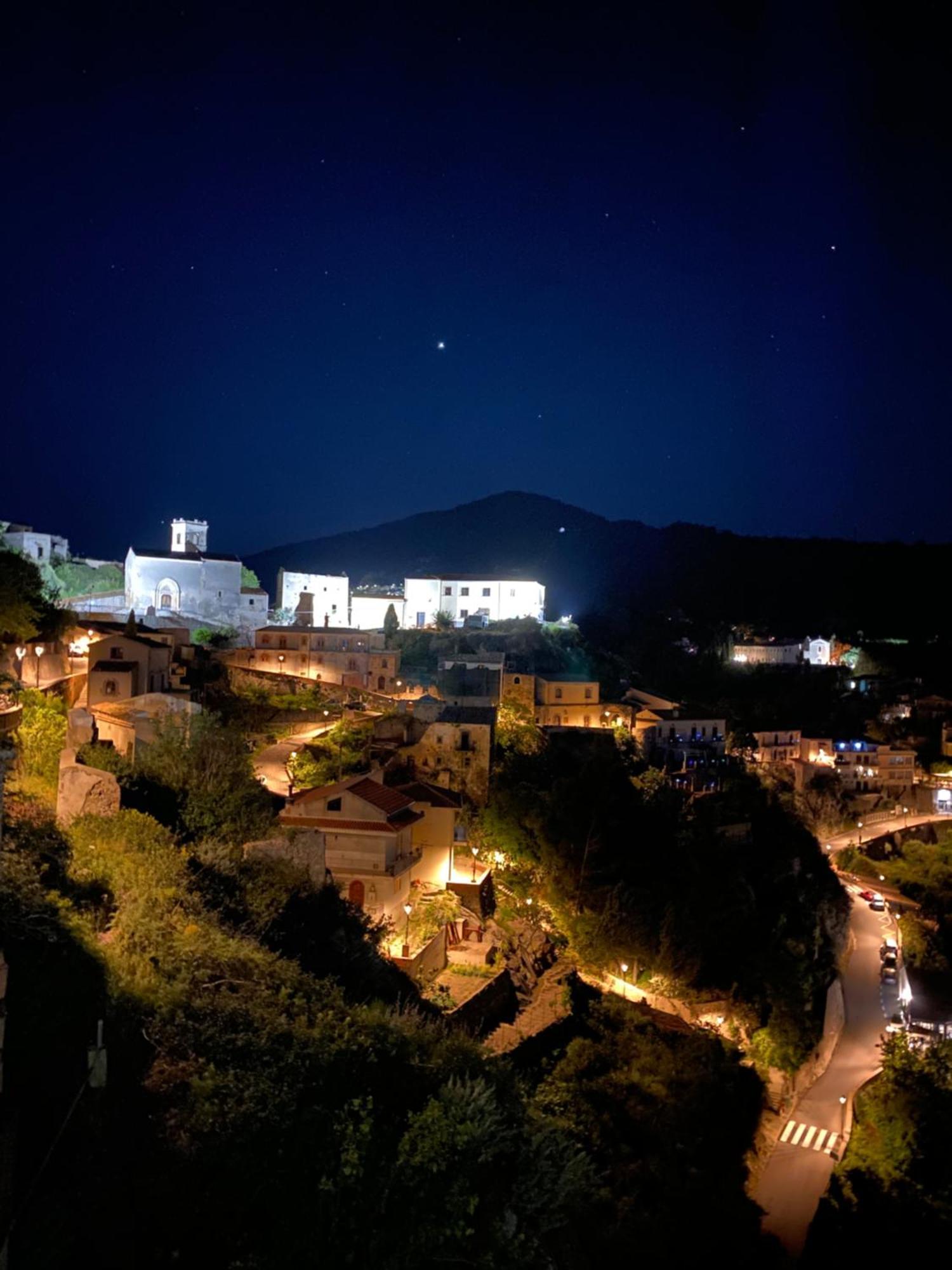 B&B Il Padrino Savoca Exteriör bild