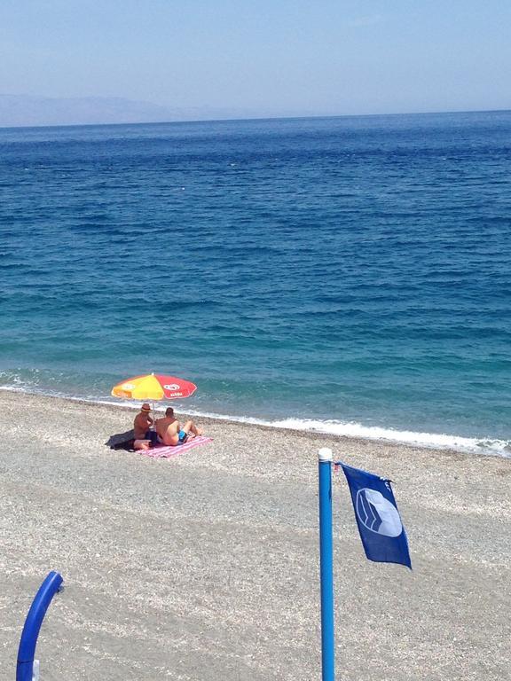 B&B Il Padrino Savoca Exteriör bild