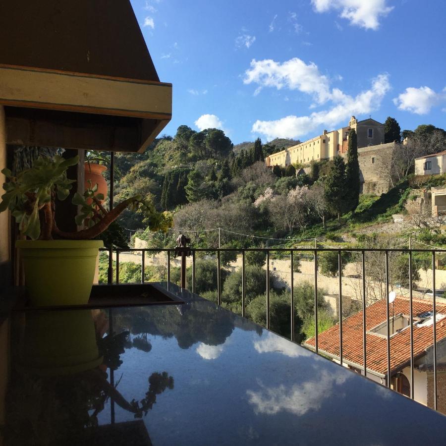 B&B Il Padrino Savoca Exteriör bild